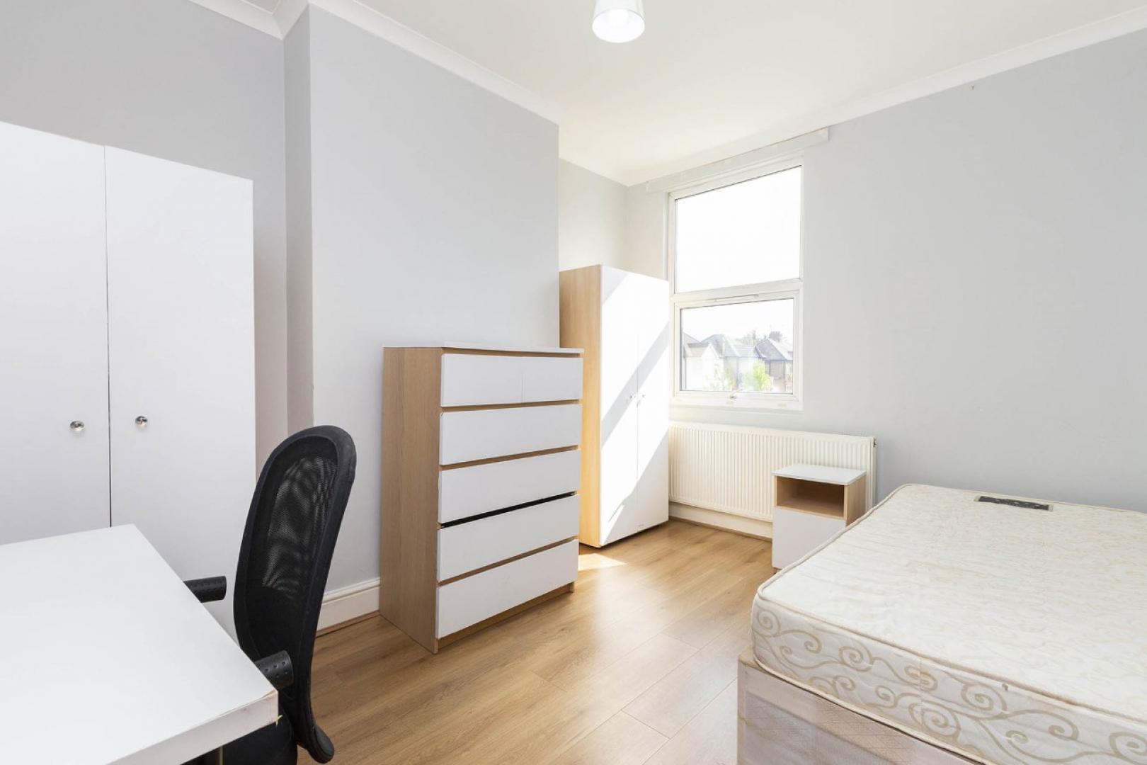 Modern and Central Apartment Hamilton Road, Dollis Hill